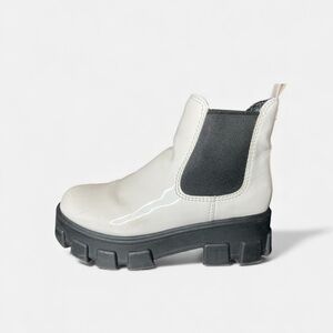 Edelman Circus Stylish Women's White and Black Ankle Boots